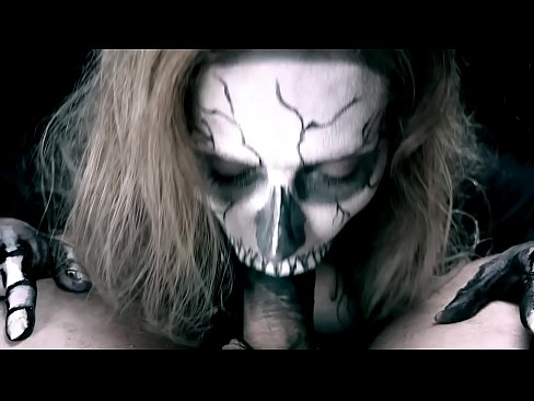 ❤️ Demoniczna dziewczyna ssąca kutasa swoimi czarnymi ustami i połykająca spermę. ❌ Beautiful porn at porn pl.myastro.top ☑